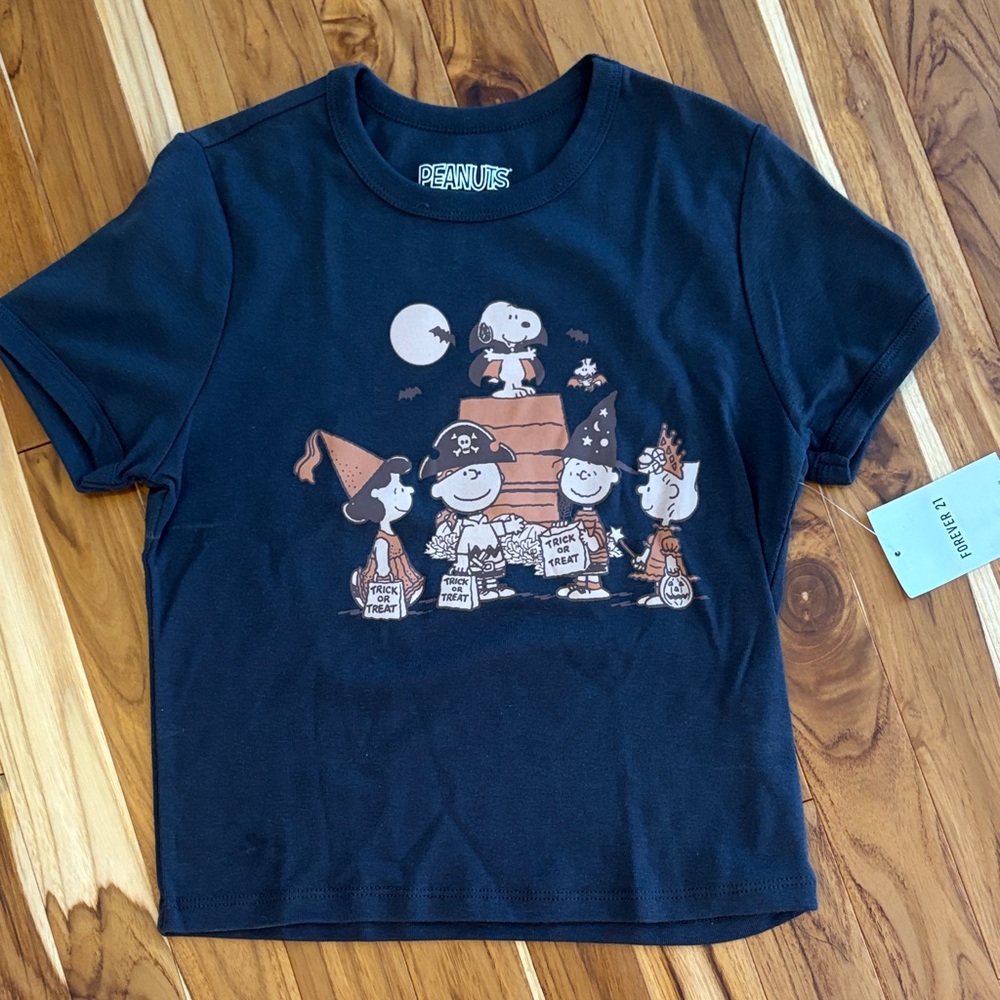 Peanuts Black Halloween Graphic Tee